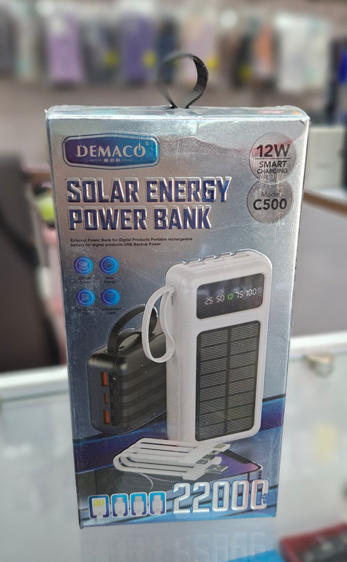 پاوربانک DEMACO مدل C500 ظرفیت 22000 میلیآمپر دارای پنل خورشیدی