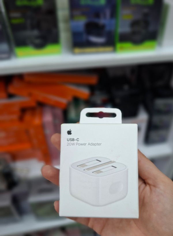 شارژر 20 وات اورجینال اپل مدل 3 پین B/A