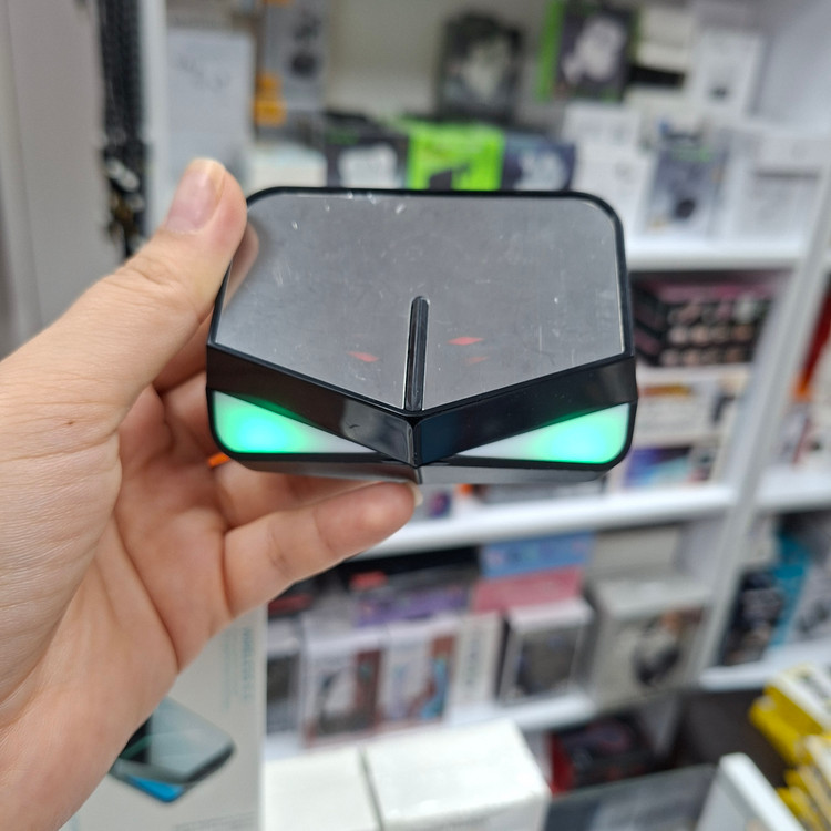 ایرپاد بلوتوثی گیمینگ مدل M28